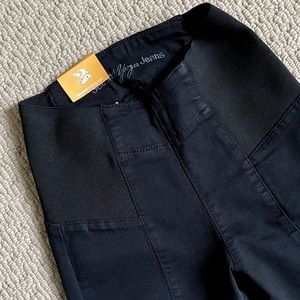 Yoga Jeans Rachel Skinny Pant in Black Light